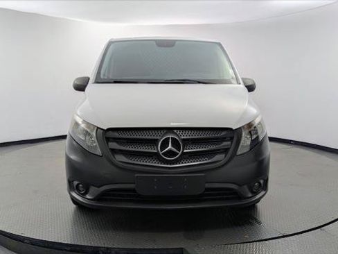 Used 2022 Mercedes-Benz Metris image 12