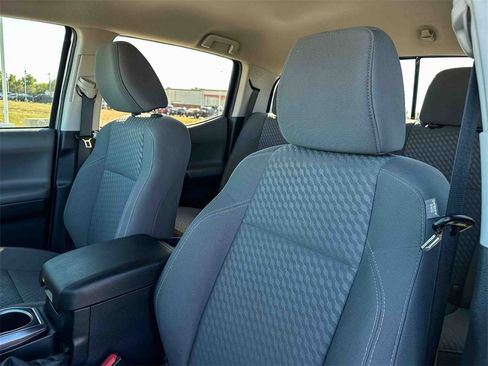 Used 2022 Toyota Tacoma SR5 image 14