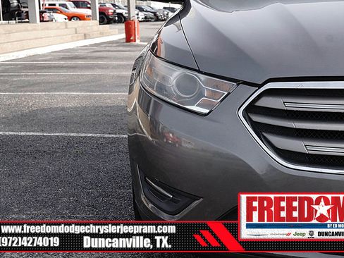 Used 2014 Ford Taurus SEL w/ Equipment Group 201A FWD image 41