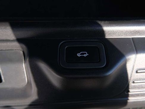 Used 2019 Land Rover Range Rover Autobiography image 11