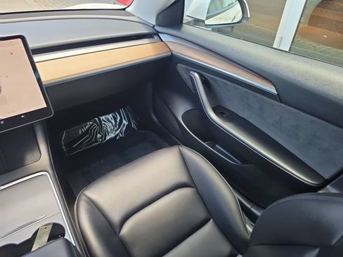 Used 2023 Tesla Model 3 Standard Range RWD image 14
