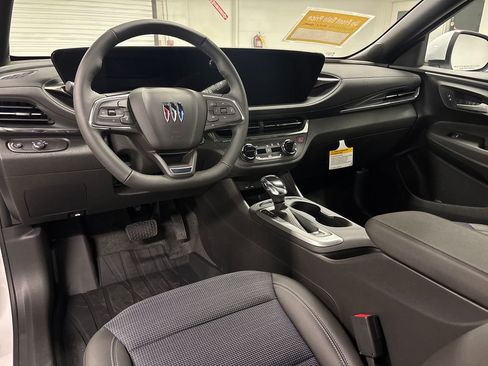 New 2026 Buick Envista Preferred w/ Convenience I Package FWD image 25