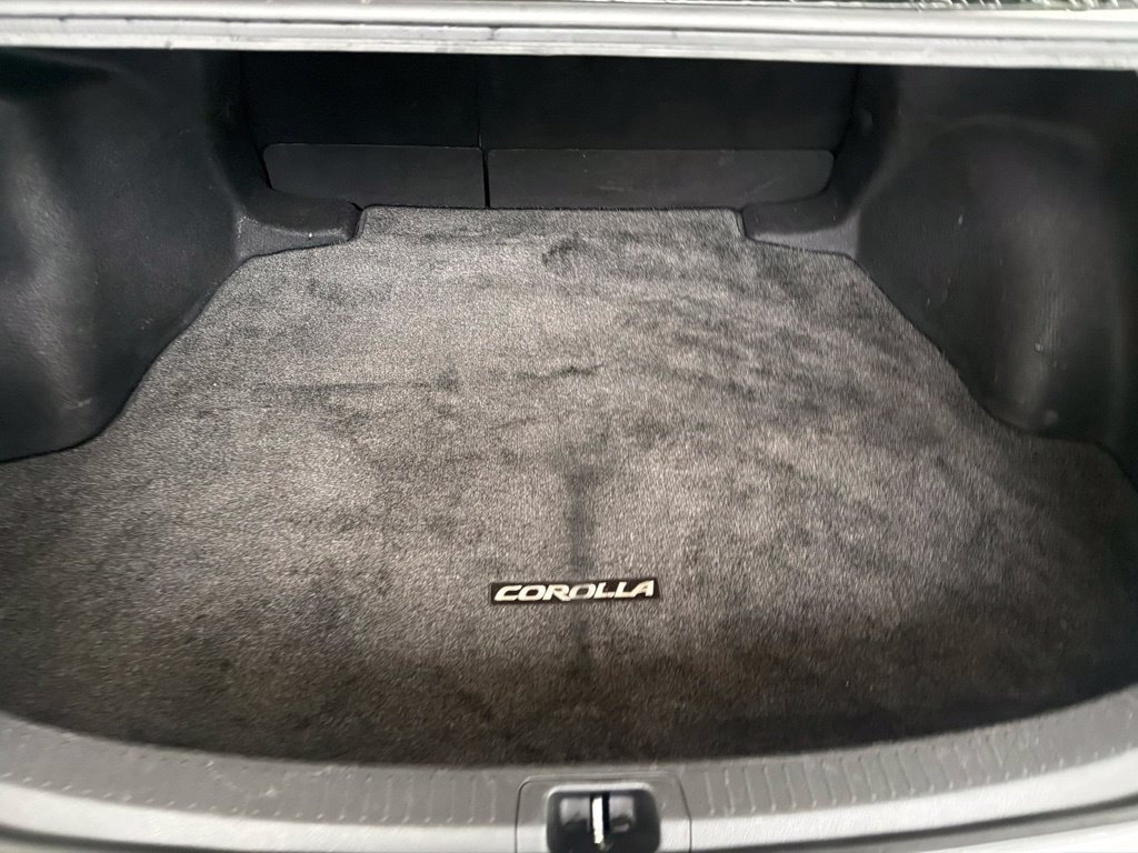 Used 2021 Toyota Corolla LE w/ Carpet Mat Package (TMS) FWD image 28
