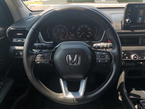 Used 2024 Honda Pilot Touring image 17
