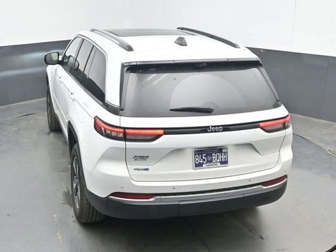 Used 2022 Jeep Grand Cherokee Limited 4xe w/ Luxury Tech Group II AWD/4WD image 21