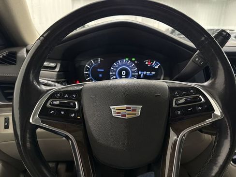 Used 2019 Cadillac Escalade ESV Luxury image 14