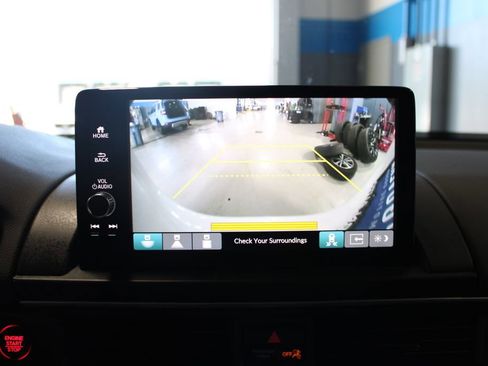 Used 2025 Honda Pilot EX-L image 29