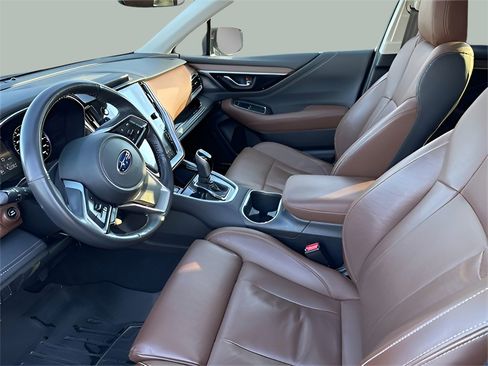 Used 2022 Subaru Outback Touring image 9