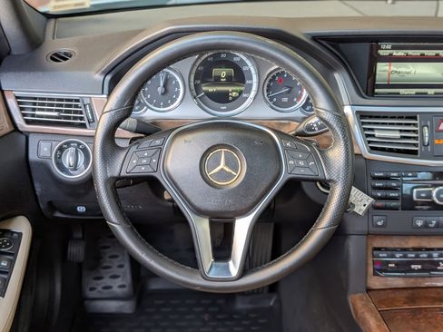 Used 2013 Mercedes-Benz E 350 Sedan image 25