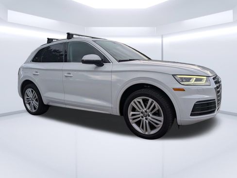 Used 2020 Audi Q5 2.0T Premium Plus w/ Premium Plus Package AWD/4WD image 1
