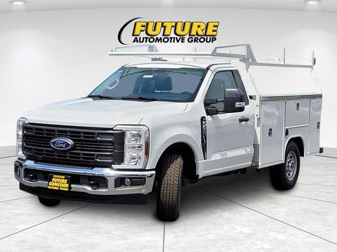 New 2026 Ford F250 XL w/ XL Chrome Package RWD image 2