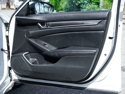 Used 2022 Honda Accord Sport image 37