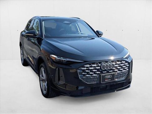 New 2025 Audi Q5 Premium Plus image 3