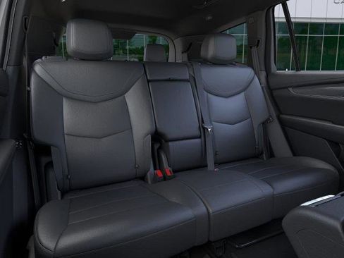New 2025 Cadillac XT6 Luxury image 17