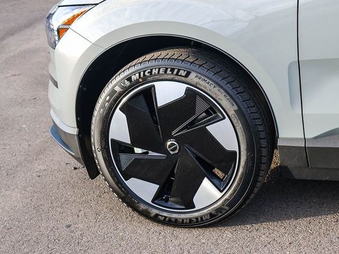 New 2026 Volvo EX30 Plus w/ Protection Package image 8