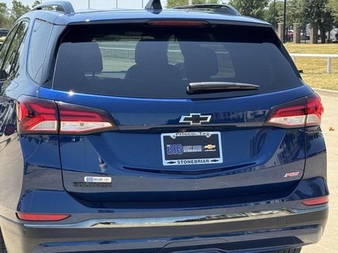 Used 2022 Chevrolet Equinox RS w/ RS Leather Package FWD image 8