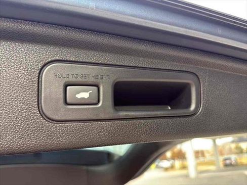 Used 2025 Honda Odyssey Elite image 27