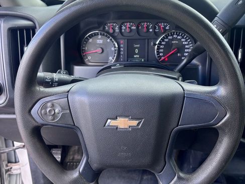 Used 2017 Chevrolet Silverado 2500 W/T w/ WT Convenience Package AWD/4WD image 15