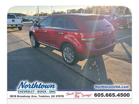 Used 2013 Lincoln MKX Base image 8