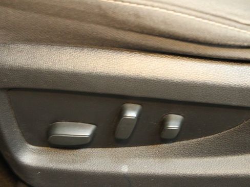 Used 2017 GMC Sierra 1500 SLE image 17