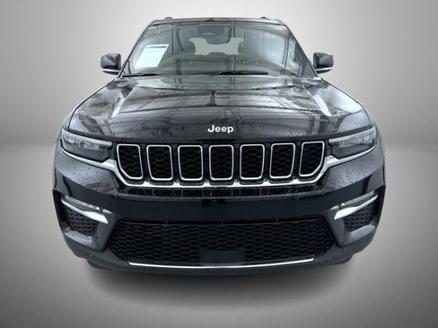 Certified 2024 Jeep Grand Cherokee Limited image 2