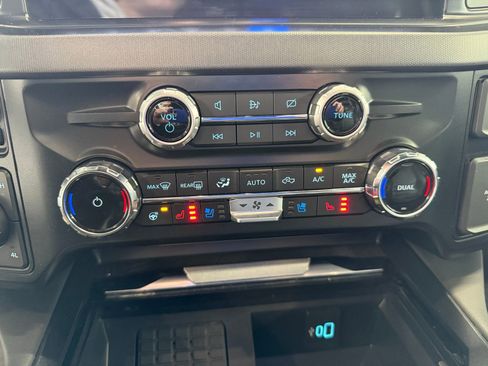 Used 2024 Ford F450 Platinum image 17