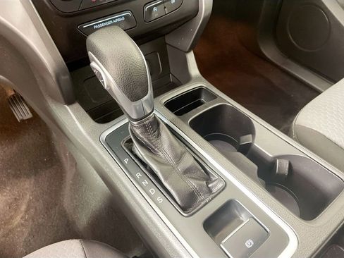 Used 2019 Ford Escape SE image 19