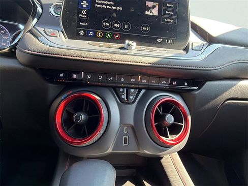 Used 2023 Chevrolet Blazer RS image 35