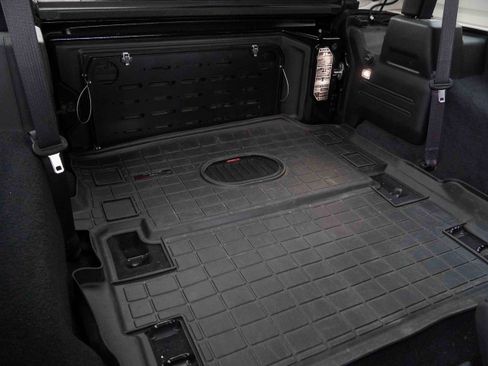 Used 2022 Jeep Wrangler Rubicon w/ LED Lighting Group image 30