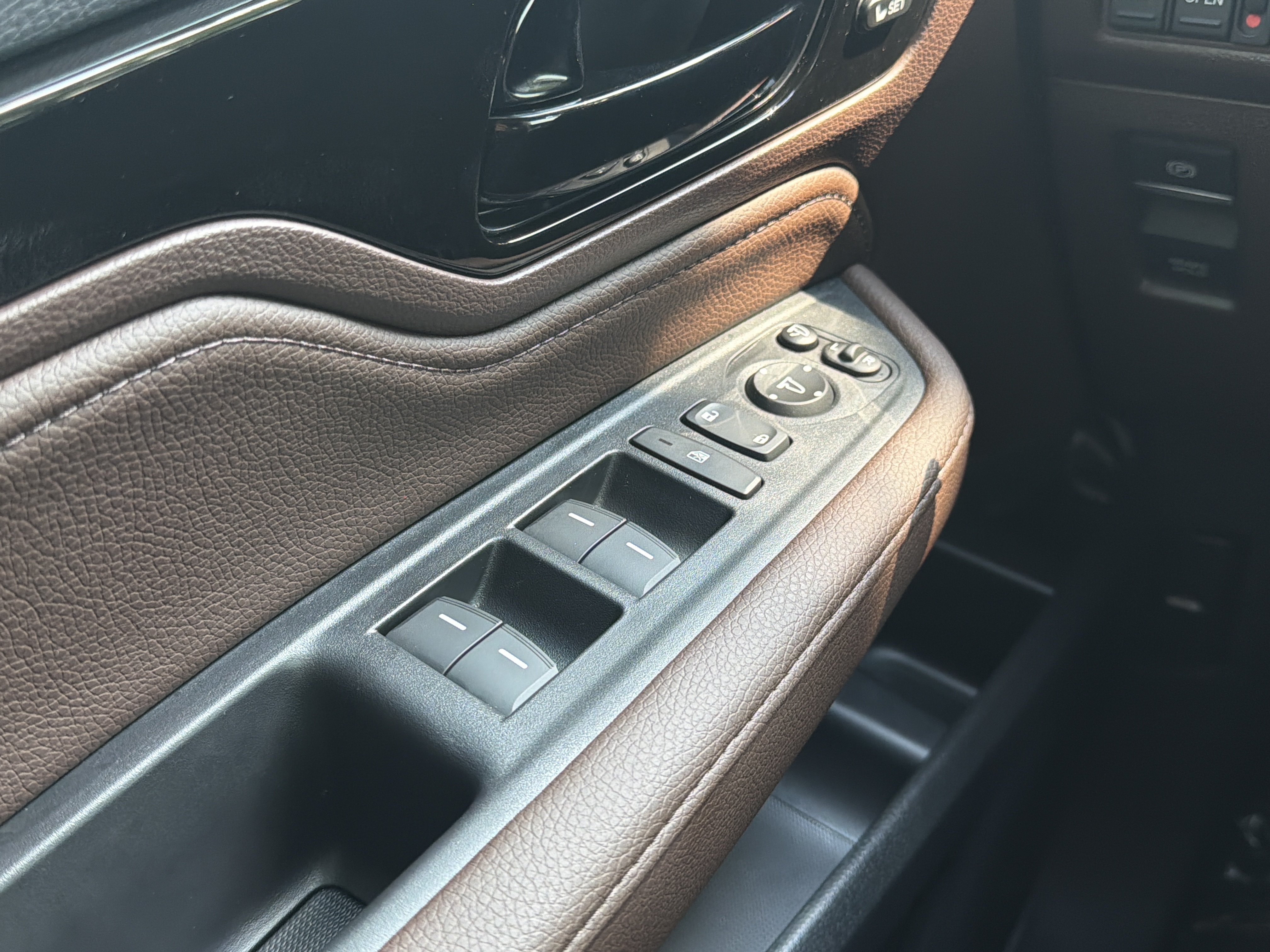 Used 2027 Honda Odyssey Elite image 20