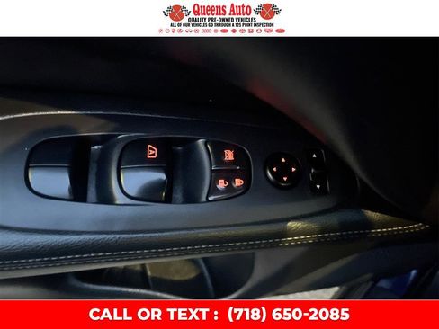Used 2019 Nissan Pathfinder S image 39