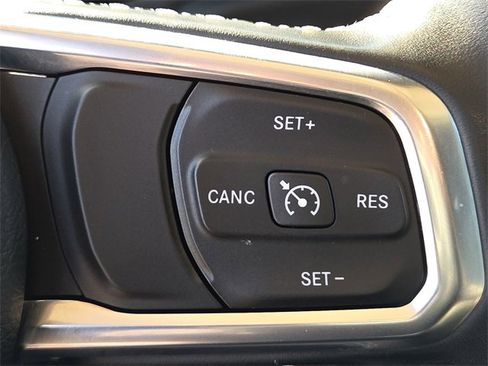 Used 2020 Jeep Gladiator Overland w/ Popular Equipment Package image 27