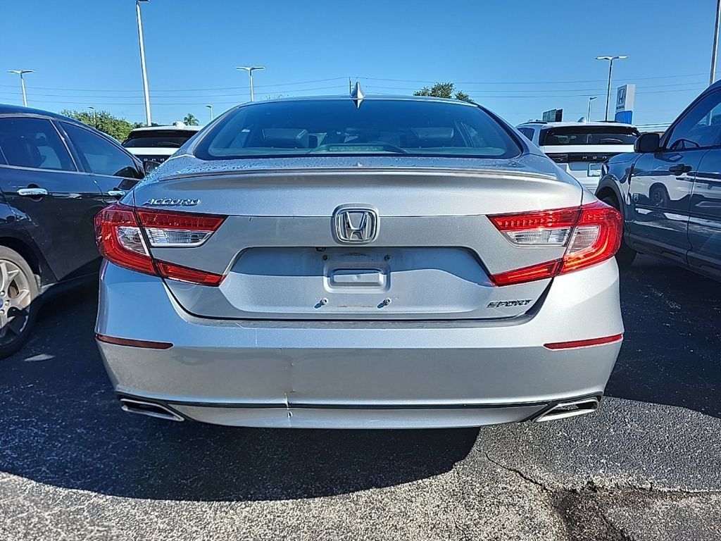 Used 2019 Honda Accord Sport image 4
