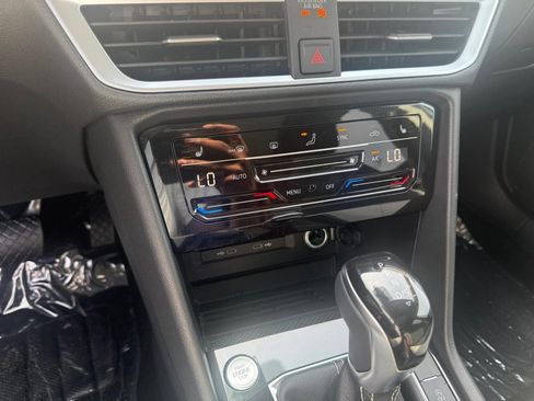 New 2026 Volkswagen Taos SE AWD/4WD image 18