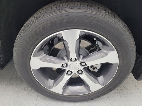 Used 2022 Jeep Grand Cherokee Limited 4xe w/ Luxury Tech Group II image 31