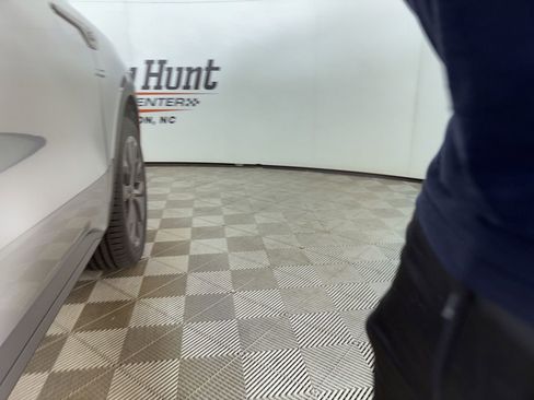 Used 2023 Kia Sorento X-Line EX image 26