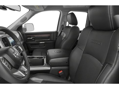 Used 2018 RAM 1500 Laramie AWD/4WD image 10