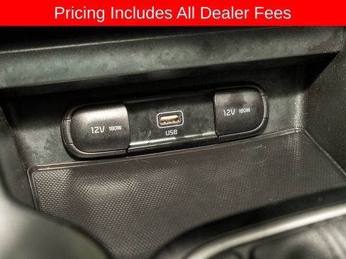 Used 2022 Kia Soul LX w/ Technology Package FWD image 13