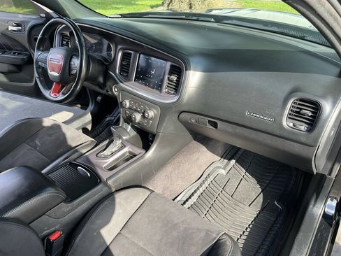 Used 2019 Dodge Charger R/T w/ Plus Group image 37