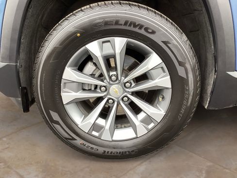 Used 2025 Chevrolet Equinox LT w/ Convenience Package II FWD image 35