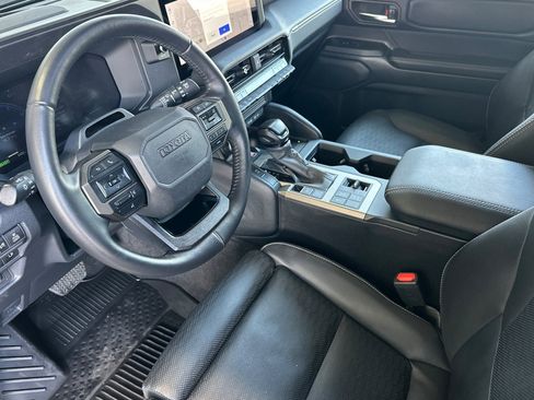 Used 2025 Toyota Land Cruiser w/ Premium Package AWD/4WD image 9