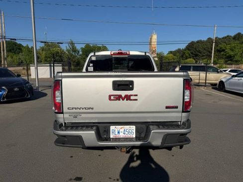 Used 2018 GMC Canyon All Terrain w/ Trailering Package AWD/4WD image 5