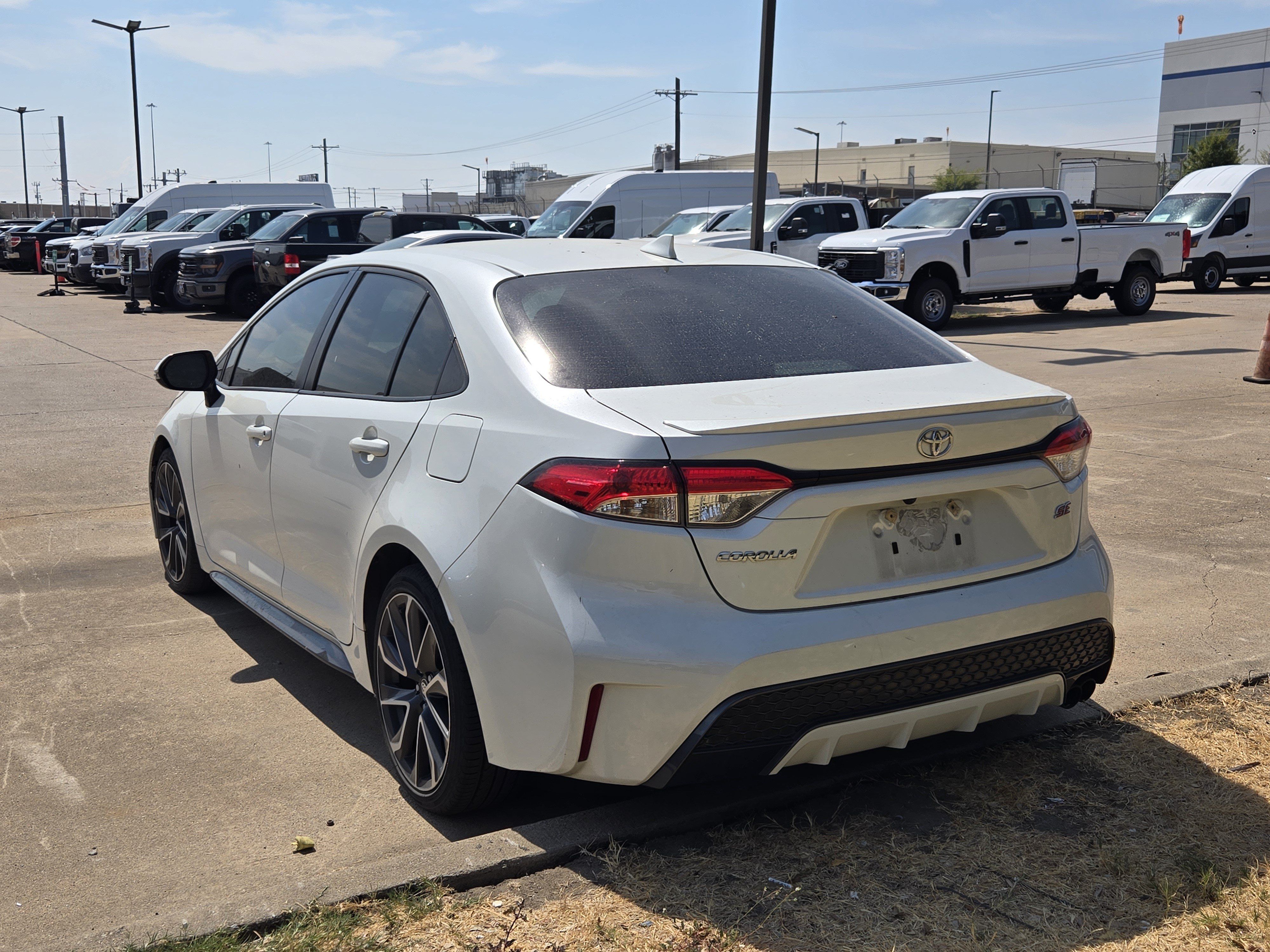 Used 2021 Toyota Corolla SE FWD image 6