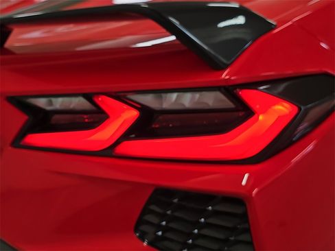 Used 2023 Chevrolet Corvette Stingray Convertible w/ Z51 Performance Package image 27