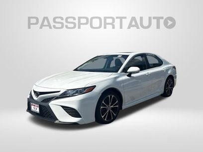 Used 2018 Toyota Camry SE w/ Moonroof Package