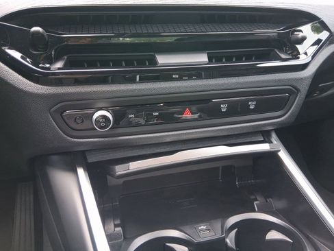 Used 2026 BMW 430i Coupe w/ Parking Assistance Package image 18