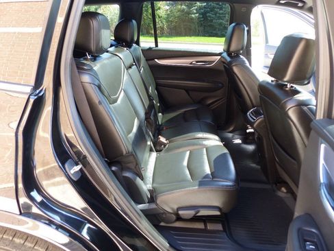 Used 2024 Cadillac XT6 Luxury w/ LPO, Floor Liner Package AWD/4WD image 46