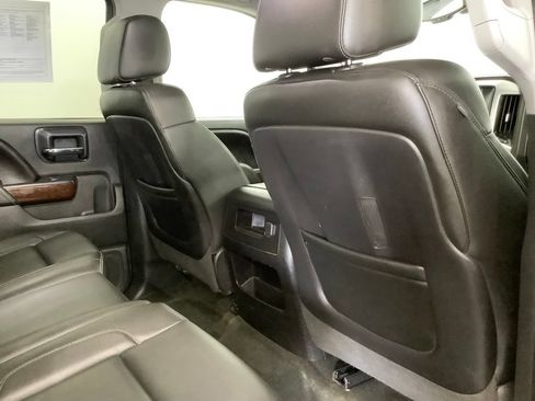 Used 2014 GMC Sierra 1500 SLT w/ SLT Crew Cab Value Package AWD/4WD image 33