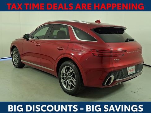 Used 2023 Genesis GV70 2.5T w/ Select Package image 5