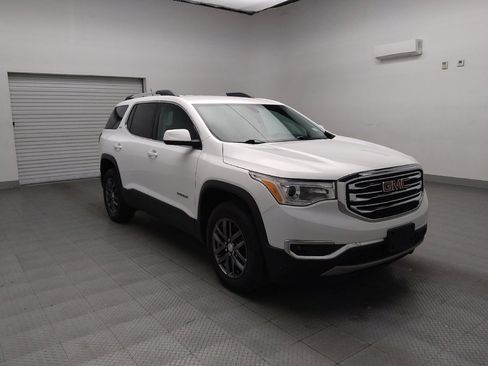 Used 2019 GMC Acadia SLT image 13